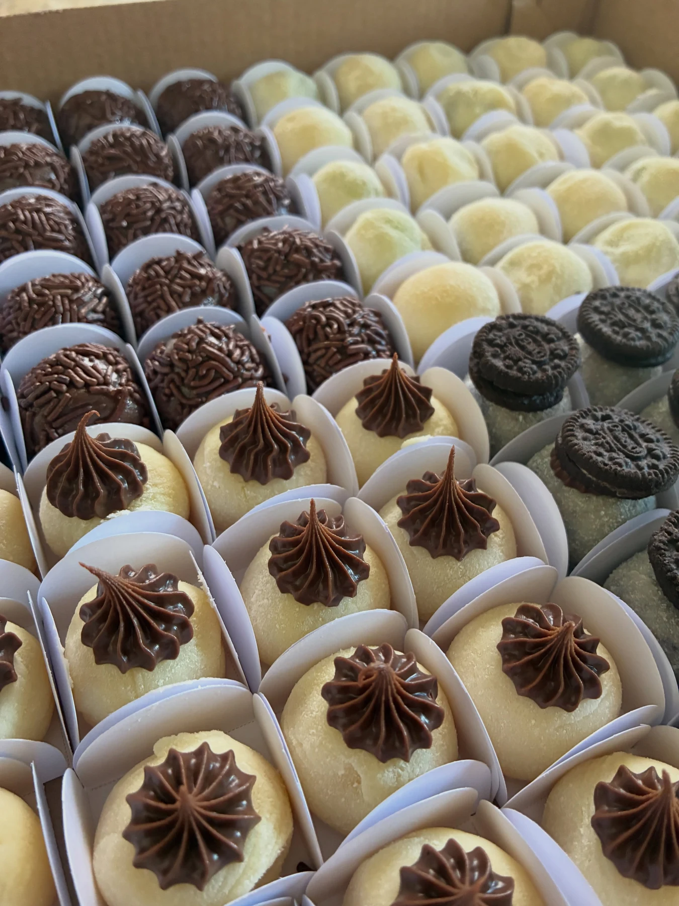 Docinhos para compartilhar — Sonhos e Doces